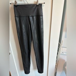 Aerie crackle and shine leggings